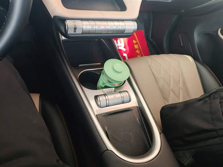 Фото 14 - BYD Dolphin