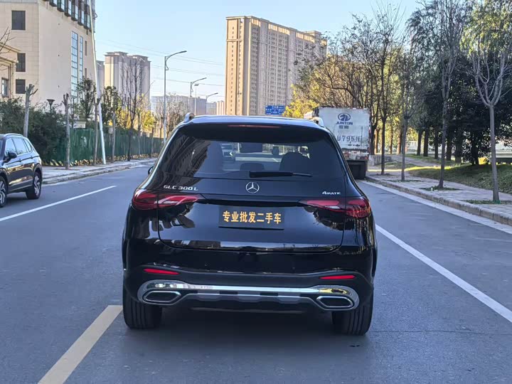 Фото 8 - Mercedes-Benz GLC-Class