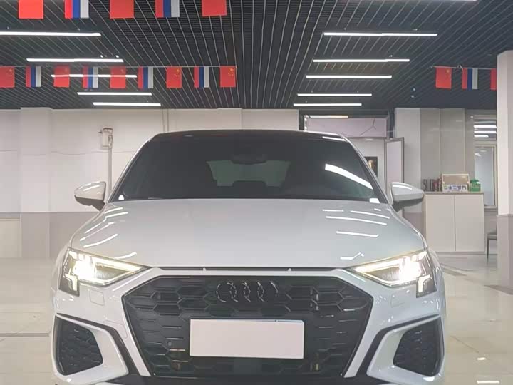 Фото 2 - Audi A3