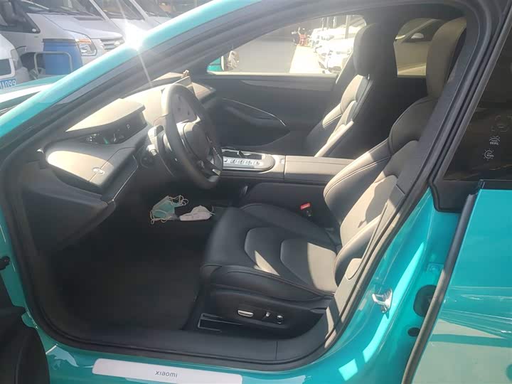 Фото 15 - Xiaomi SU7