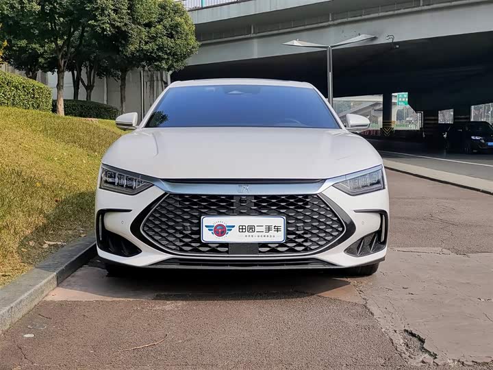 Фото 2 - BYD Han