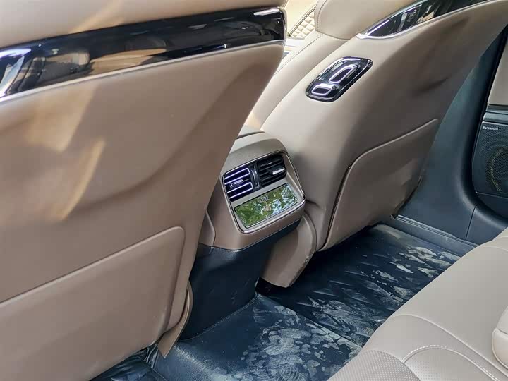 Фото 9 - BYD Han