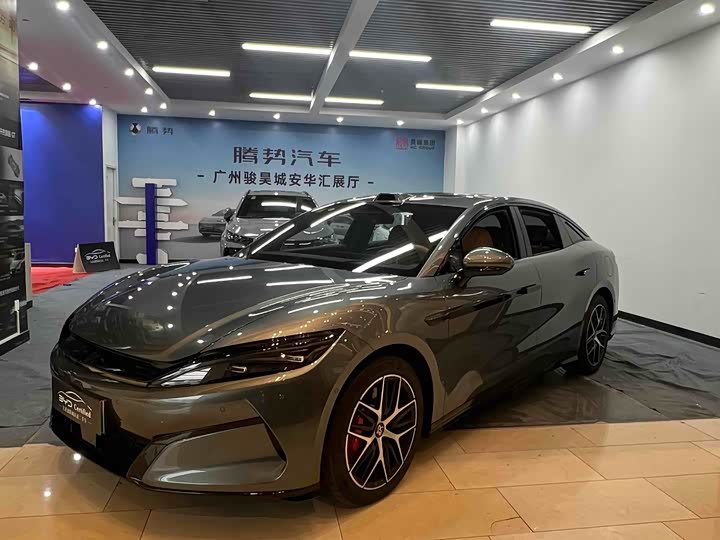 Фото 1 - BYD Han L