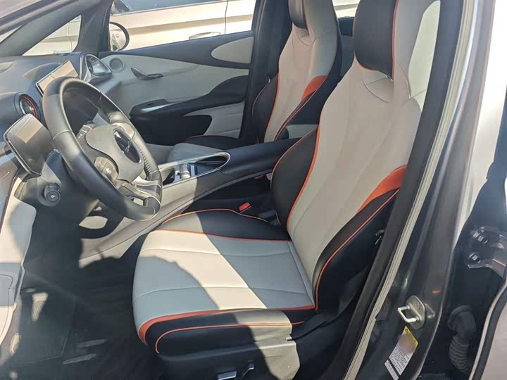 Фото 14 - BYD Dolphin