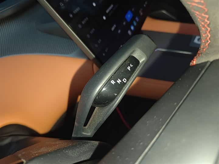 Фото 14 - Xiaomi YU7