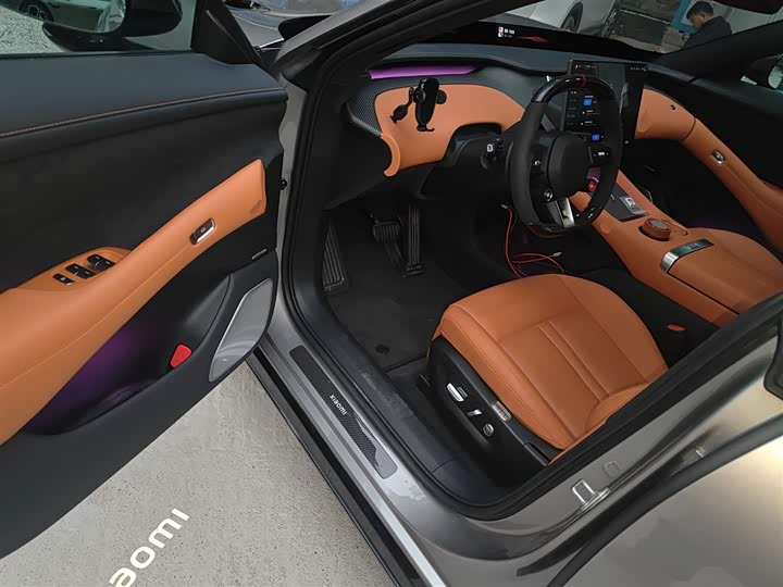 Фото 16 - Xiaomi YU7