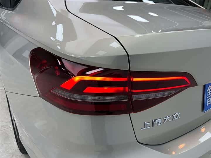 Фото 18 - Volkswagen Lavida