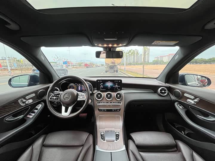 Фото 8 - Mercedes-Benz GLC-Class