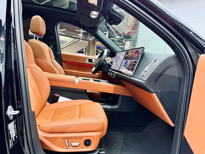 Фото 17 - LiXiang L6