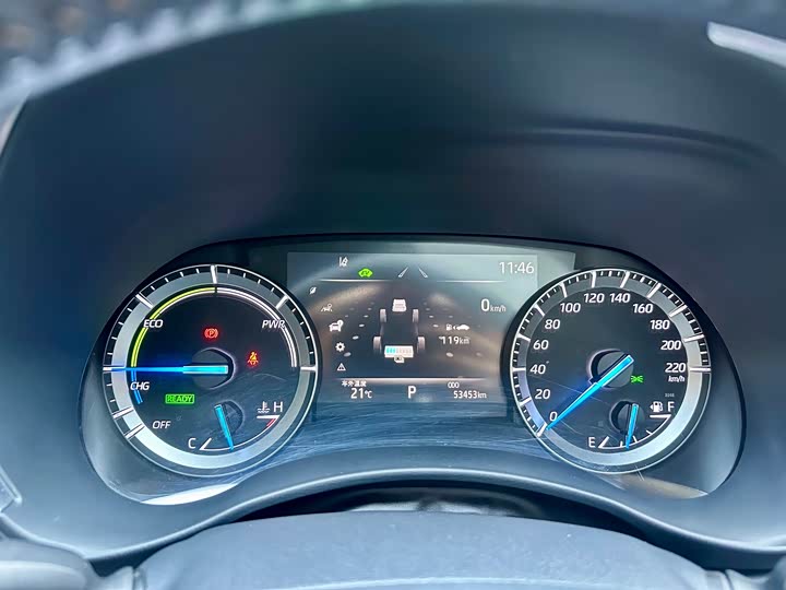 Фото 17 - Toyota Crown Kluger