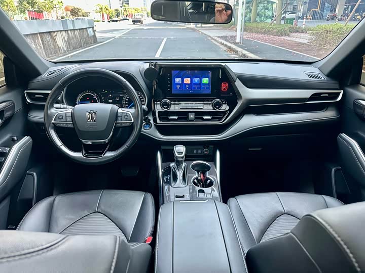 Фото 27 - Toyota Crown Kluger
