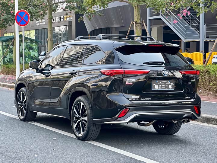 Фото 5 - Toyota Crown Kluger