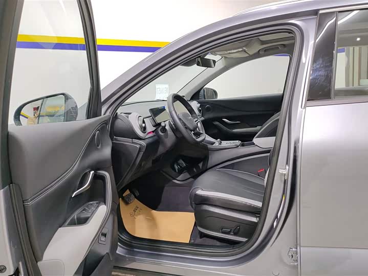 Фото 9 - BYD Sea Lion 05 DM-i Hybrid