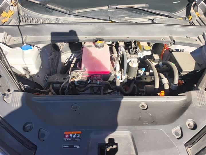 Фото 10 - Geely Galaxy E5