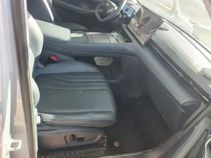 Фото 8 - Geely Galaxy E5