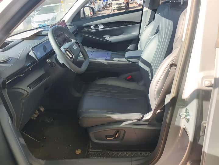 Фото 9 - Geely Galaxy E5