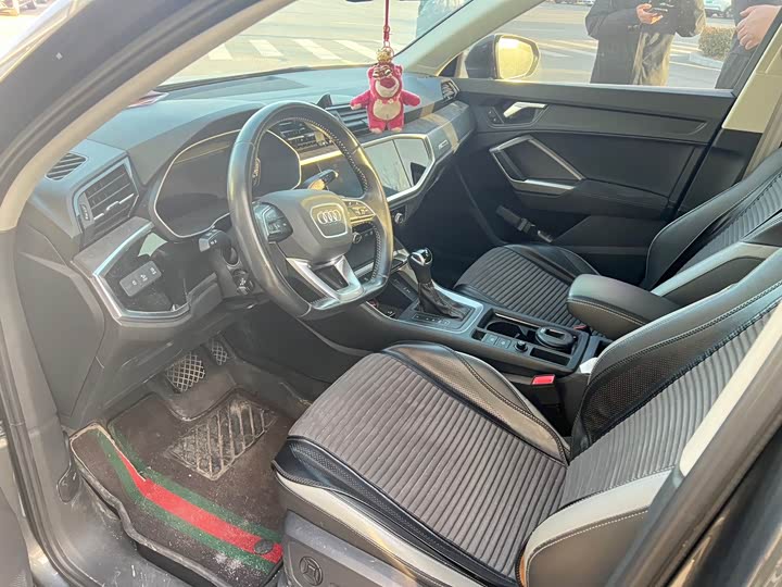 Фото 2 - Audi Q3