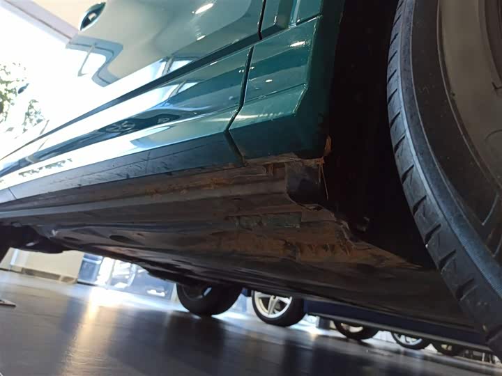 Фото 2 - Audi Q2L