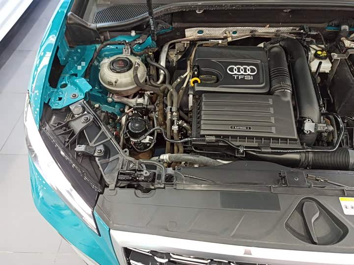Фото 28 - Audi Q2L