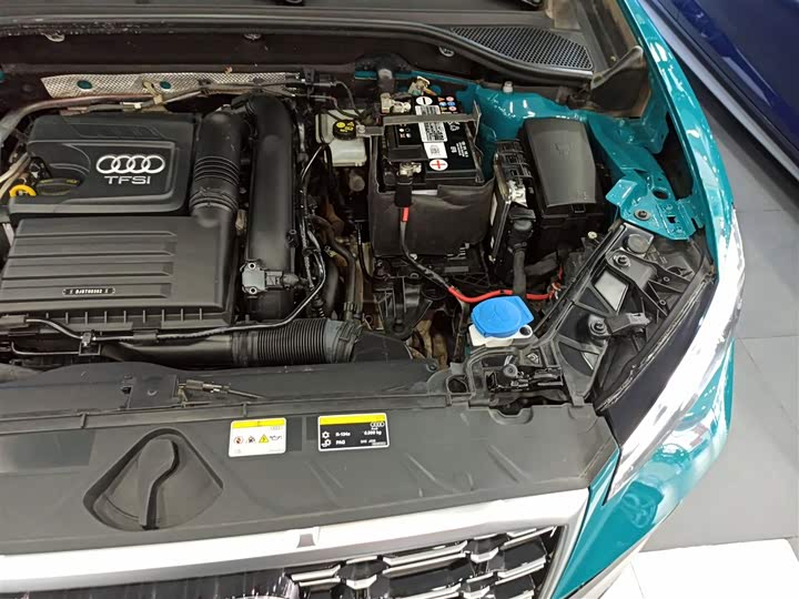 Фото 29 - Audi Q2L