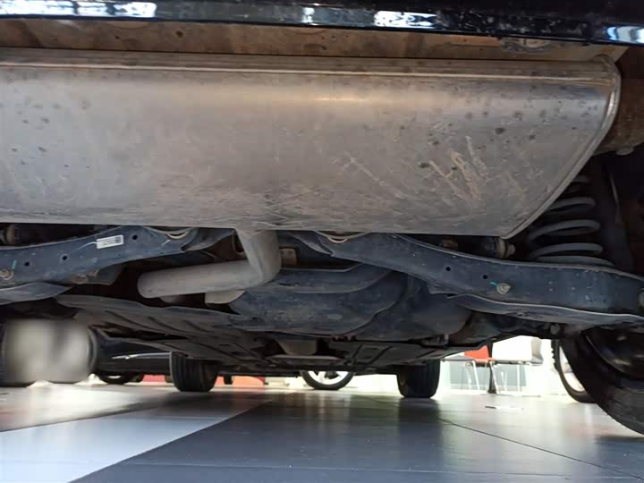 Фото 31 - Audi Q2L