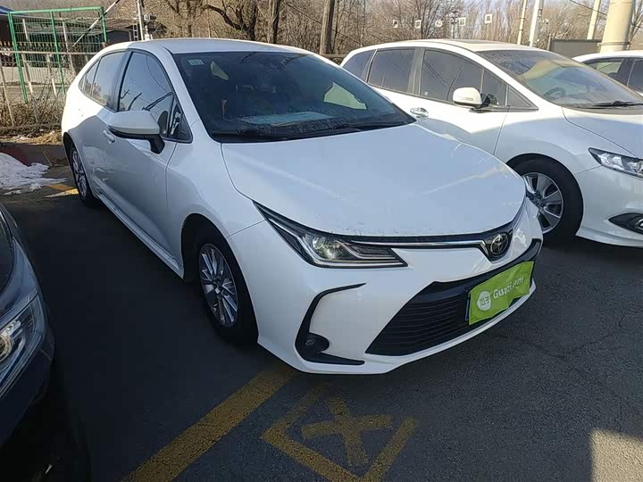 Фото 4 - Toyota Corolla