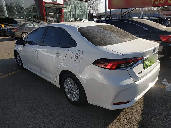 Фото 5 - Toyota Corolla