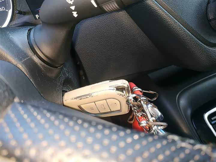 Фото 9 - Toyota Corolla