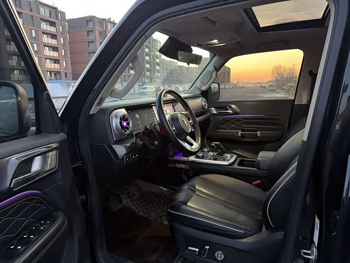 Фото 6 - Tank 300