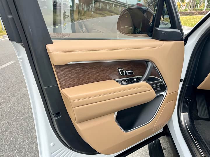 Фото 9 - Land Rover Range Rover