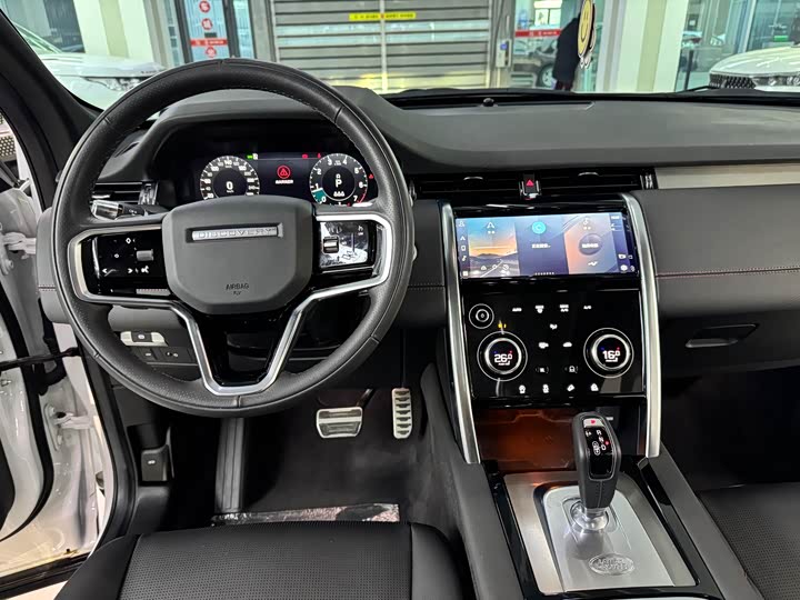 Фото 11 - Land Rover Discovery Sport