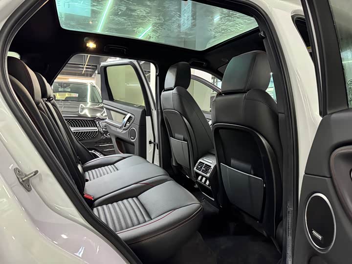 Фото 8 - Land Rover Discovery Sport