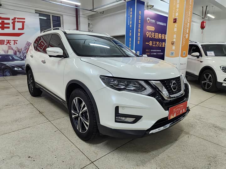 Фото 2 - Nissan X-Trail