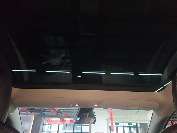 Фото 18 - Tesla Model Y