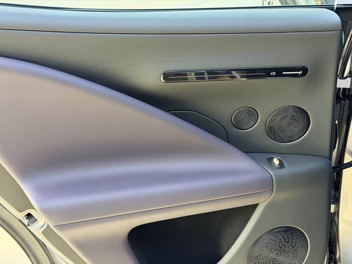 Фото 9 - Avatr 07