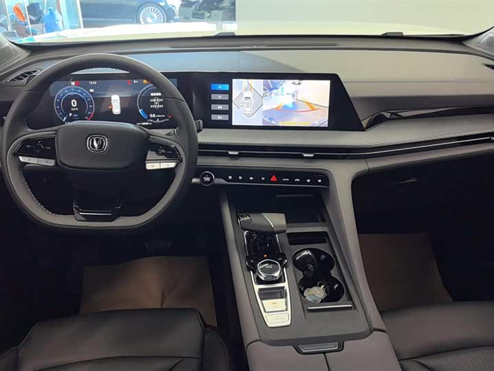 Фото 12 - Changan CS75 Plus