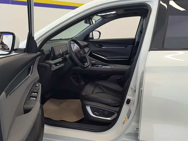 Фото 9 - Changan CS75 Plus