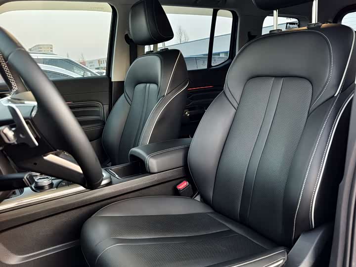 Фото 3 - Tank 300