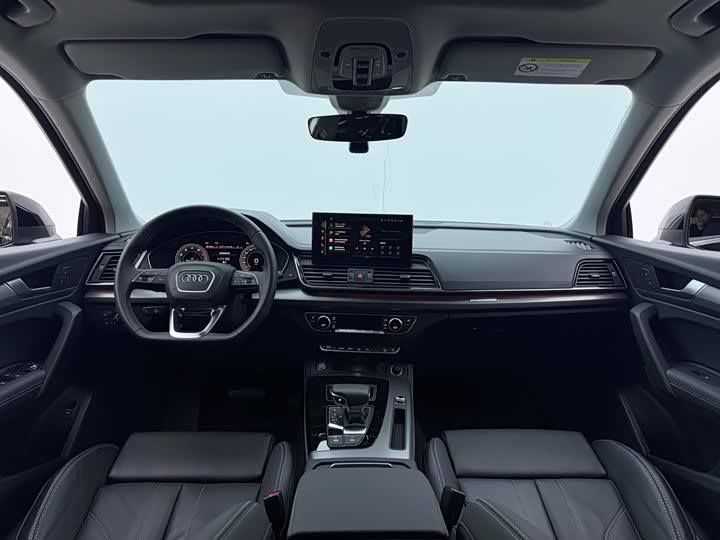Фото 18 - Audi Q5L