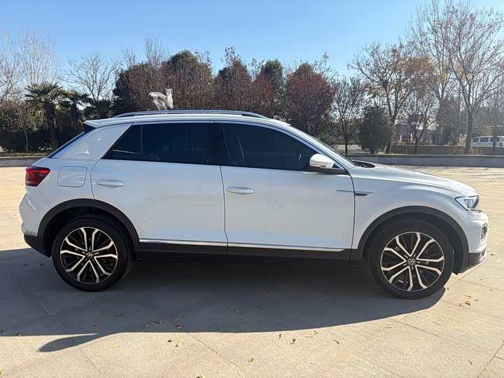 Фото 3 - Volkswagen T-Roc