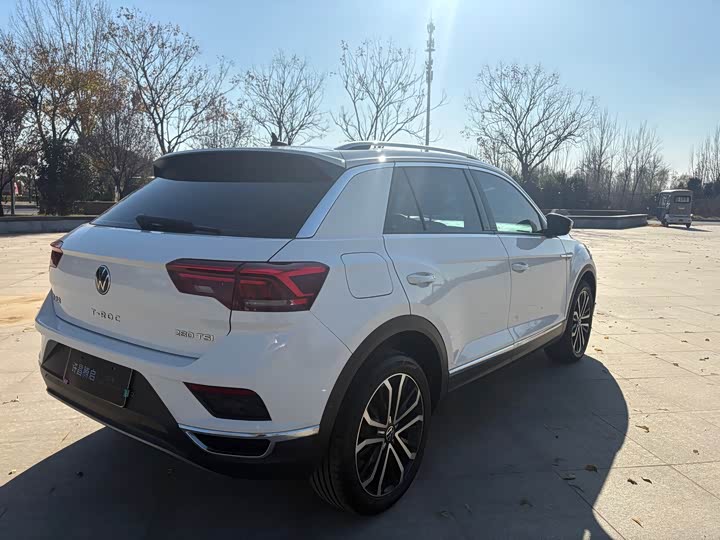 Фото 4 - Volkswagen T-Roc