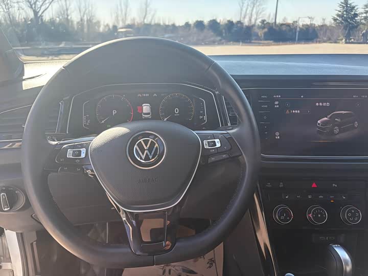 Фото 9 - Volkswagen T-Roc