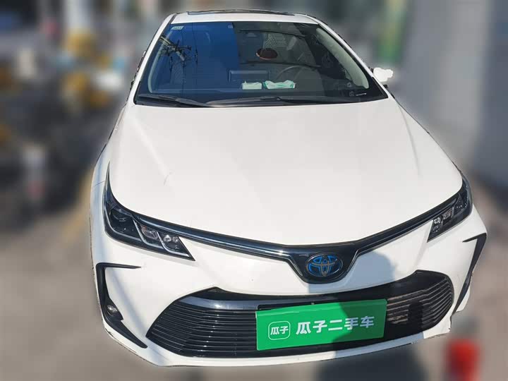 Фото 24 - Toyota Corolla