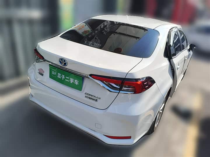 Фото 29 - Toyota Corolla