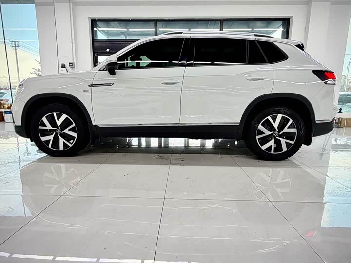 Фото 3 - Volkswagen Tayron