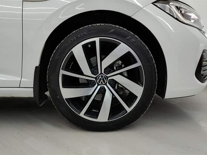 Фото 6 - Volkswagen Sagitar L