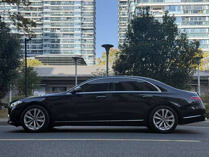 Фото 4 - Mercedes-Benz S-Class
