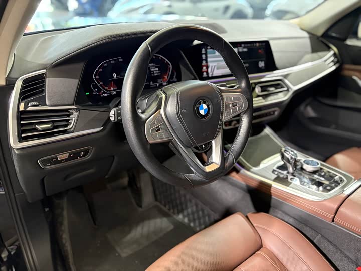 Фото 11 - BMW X7