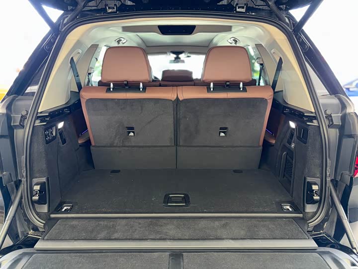 Фото 28 - BMW X7