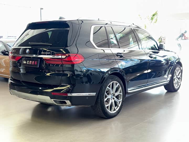 Фото 6 - BMW X7